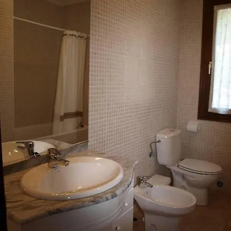 Martintzenea Pension Sumbilla Buitenkant foto